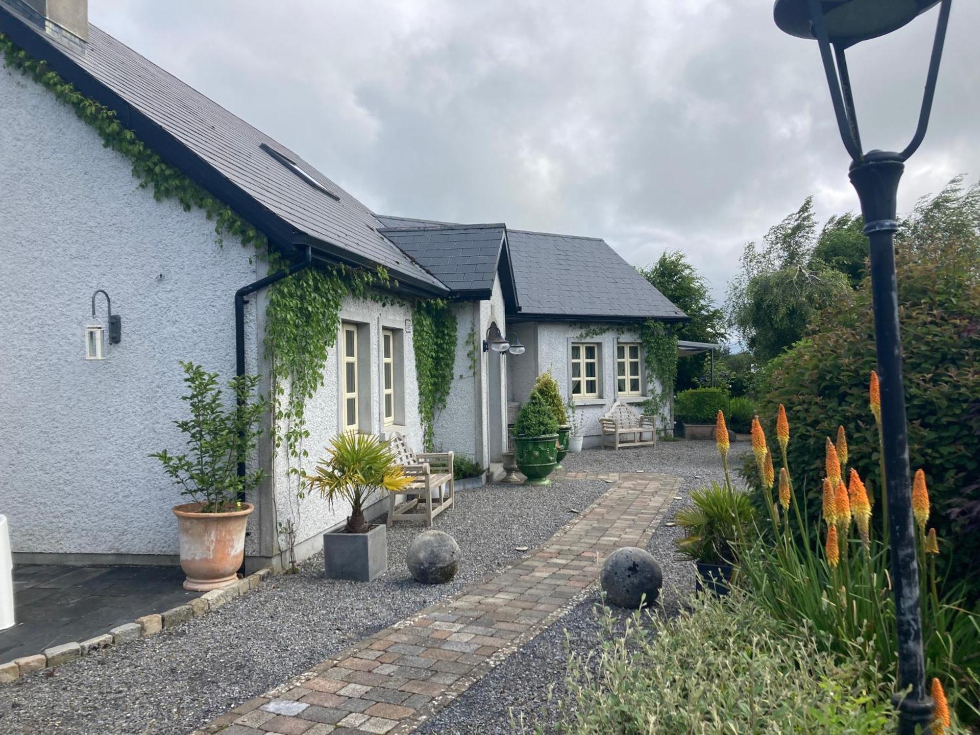 Ballybur Lodge Cuffesgrange エクステリア 写真