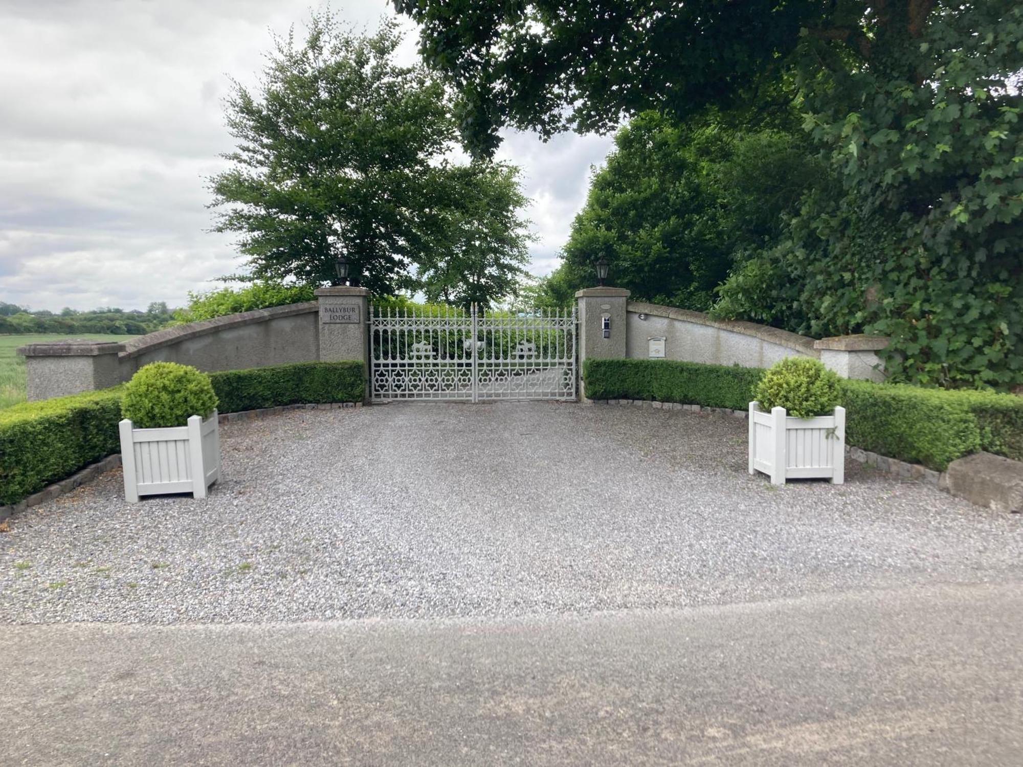Ballybur Lodge Cuffesgrange エクステリア 写真